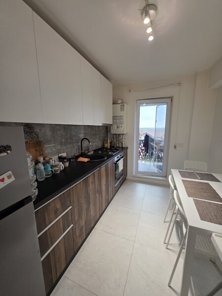 Trapezului, 15 minute metrou, pe strada Taifunului, bloc 2020