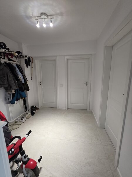 Trapezului, 15 minute metrou, pe strada Taifunului, bloc 2020